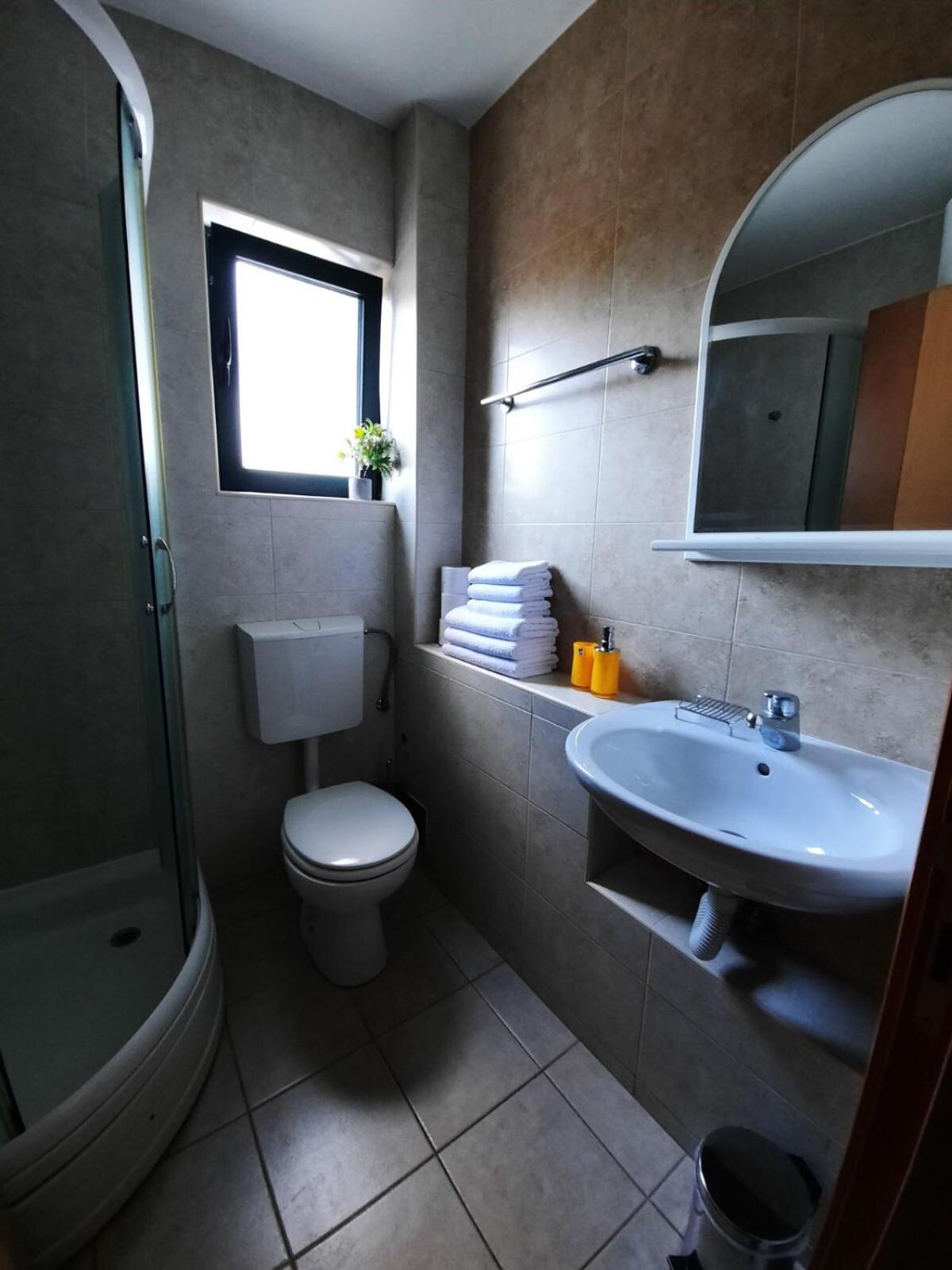 Apartments Milicevic Херцег-Нови Номер фото