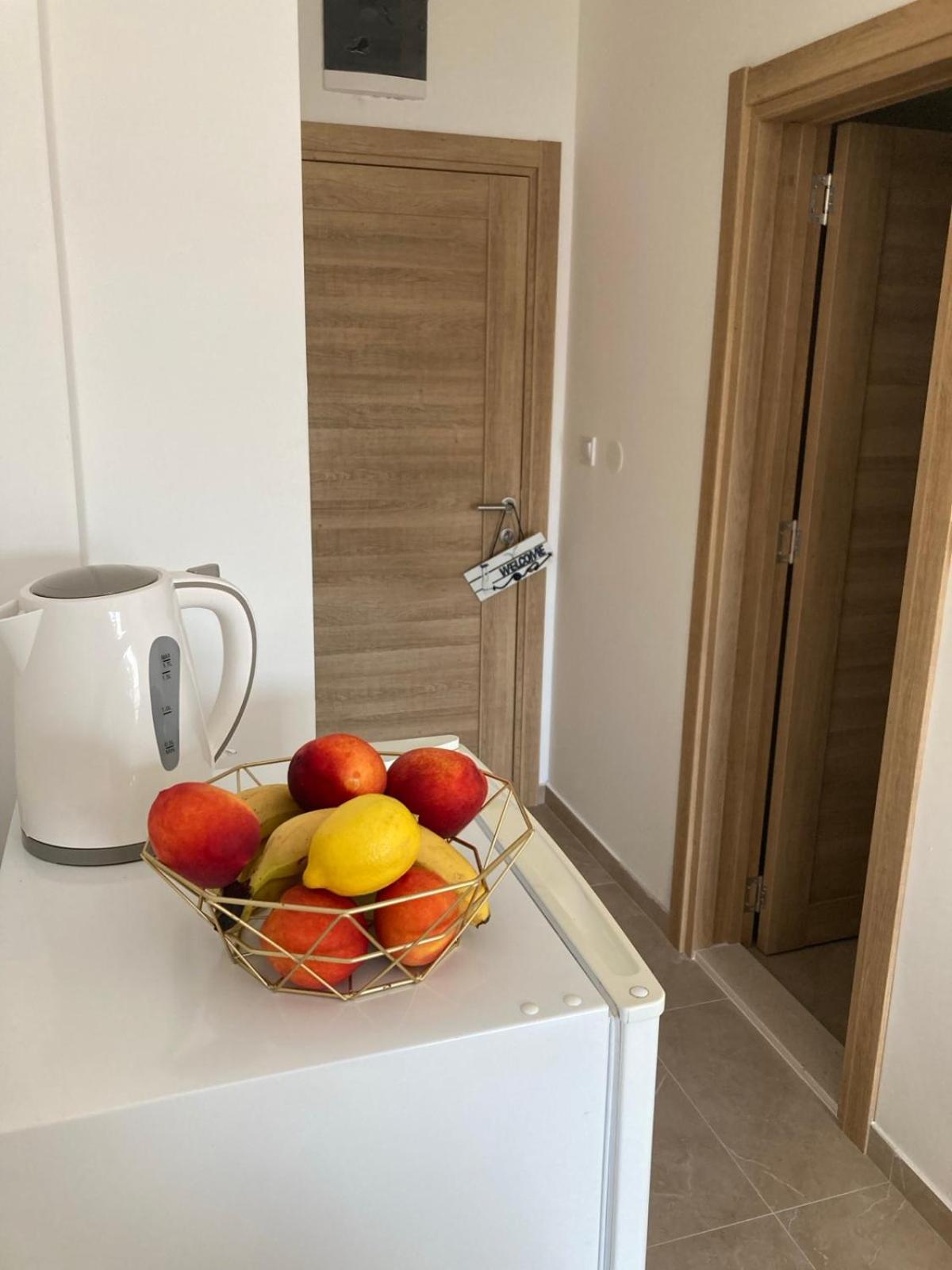 Apartments Milicevic Херцег-Нови Номер фото